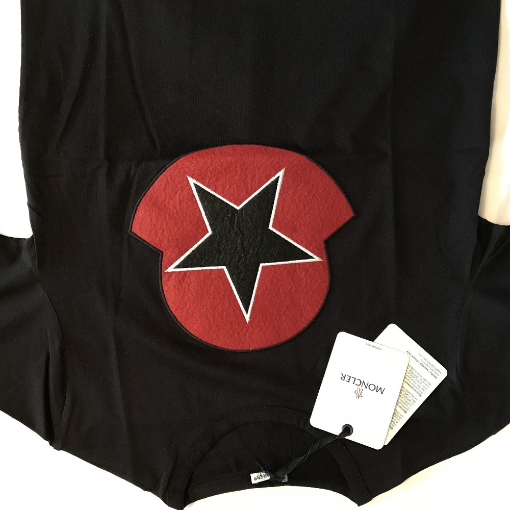 Moncler tshirt